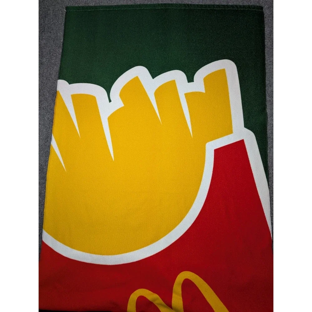 McDonald's Promotional 2023 Italian Fries Beach‎ Green Background